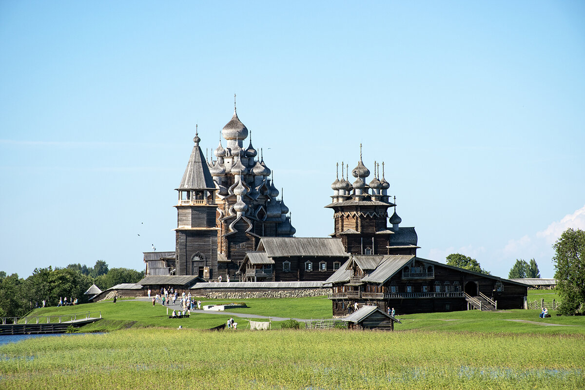 Ансамбль на острове кижи