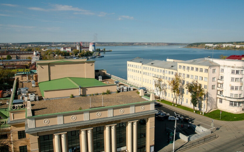    Новости Ижевска на утро 12 сентября: в Ижевске отремонтируют участки 6 улиц в 2024 году и почему сотовые операторы требуют обновлять личные данные