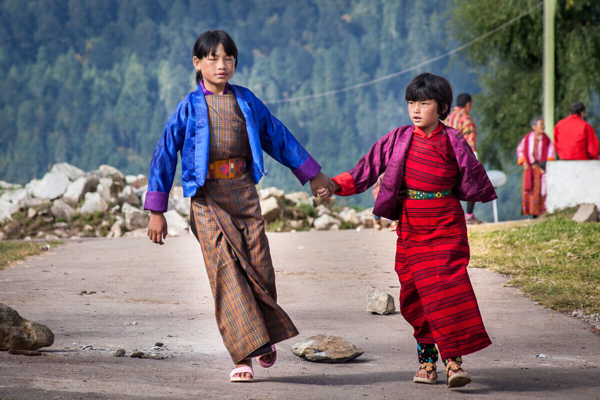Кипение бутана. Бутан гурунги. Королевство бутан. Бутан королевство счастливых. Королевство бутан жители.