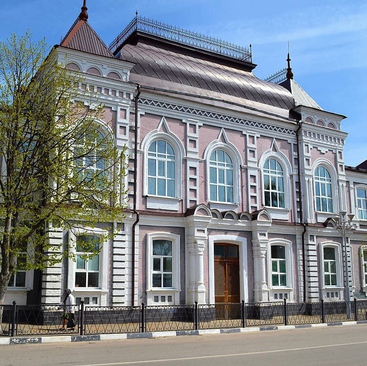 Женская Ольгинская гимназия (1898г), г. Павловск, Воронежская область