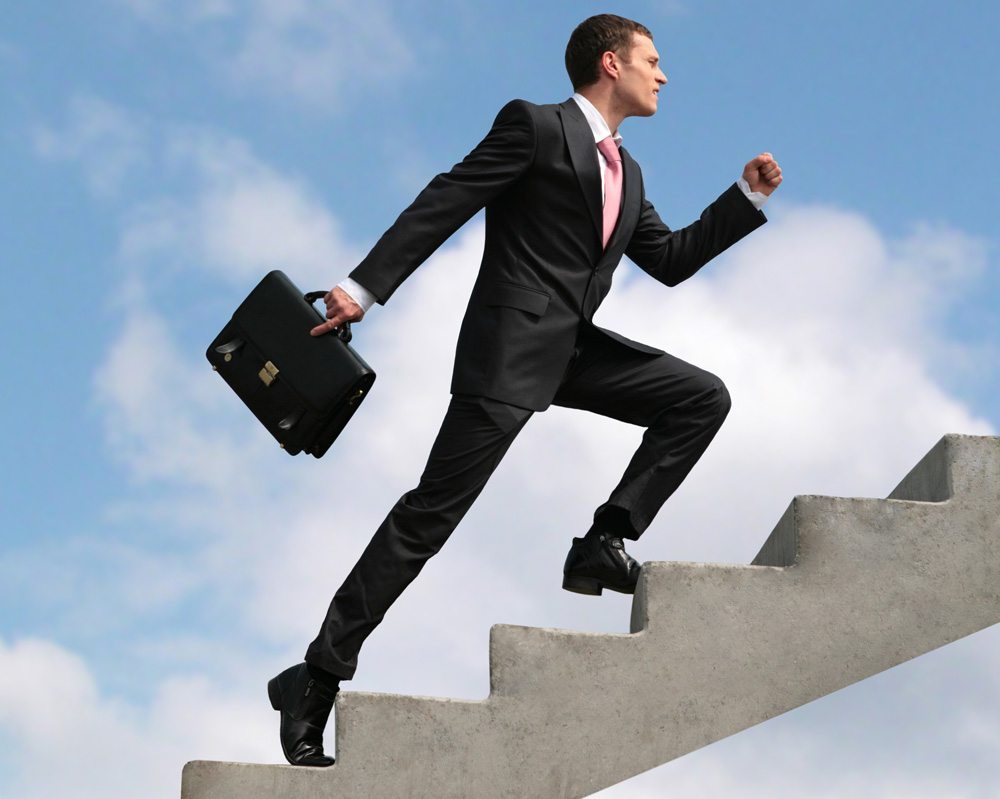 Энергичный и деловой обладатель огненного типа рук. ridsport.ru