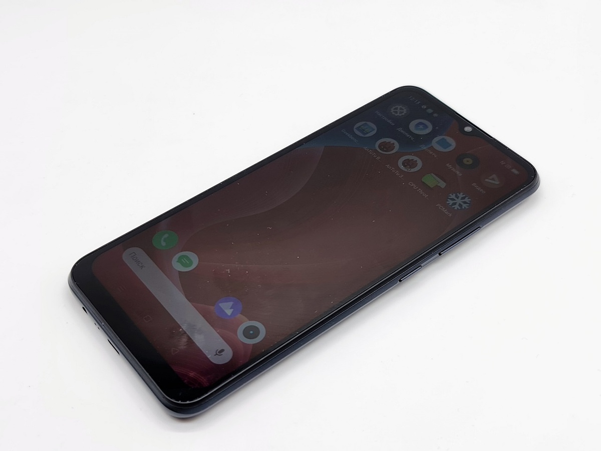 Вид спереди