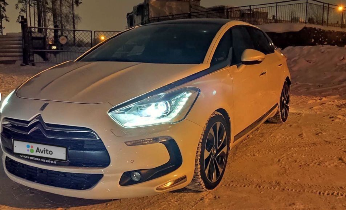 Сказка о принце и богине: стоит ли покупать Citroen DS5 за миллион рублей |  КОЛЁСА.ру | Дзен