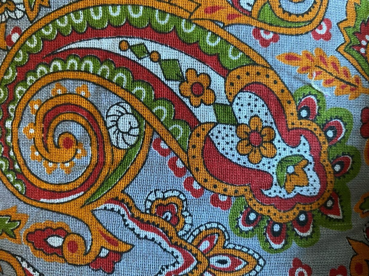 Расцветки преобладают традиционные (листайте галерею, чтобы увидеть больше фото)