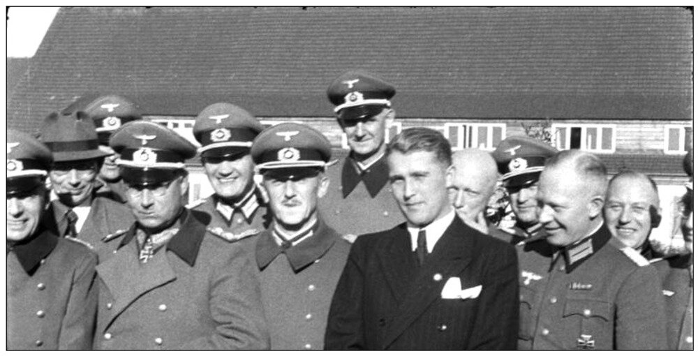 Вернер фон Браун — в штатском