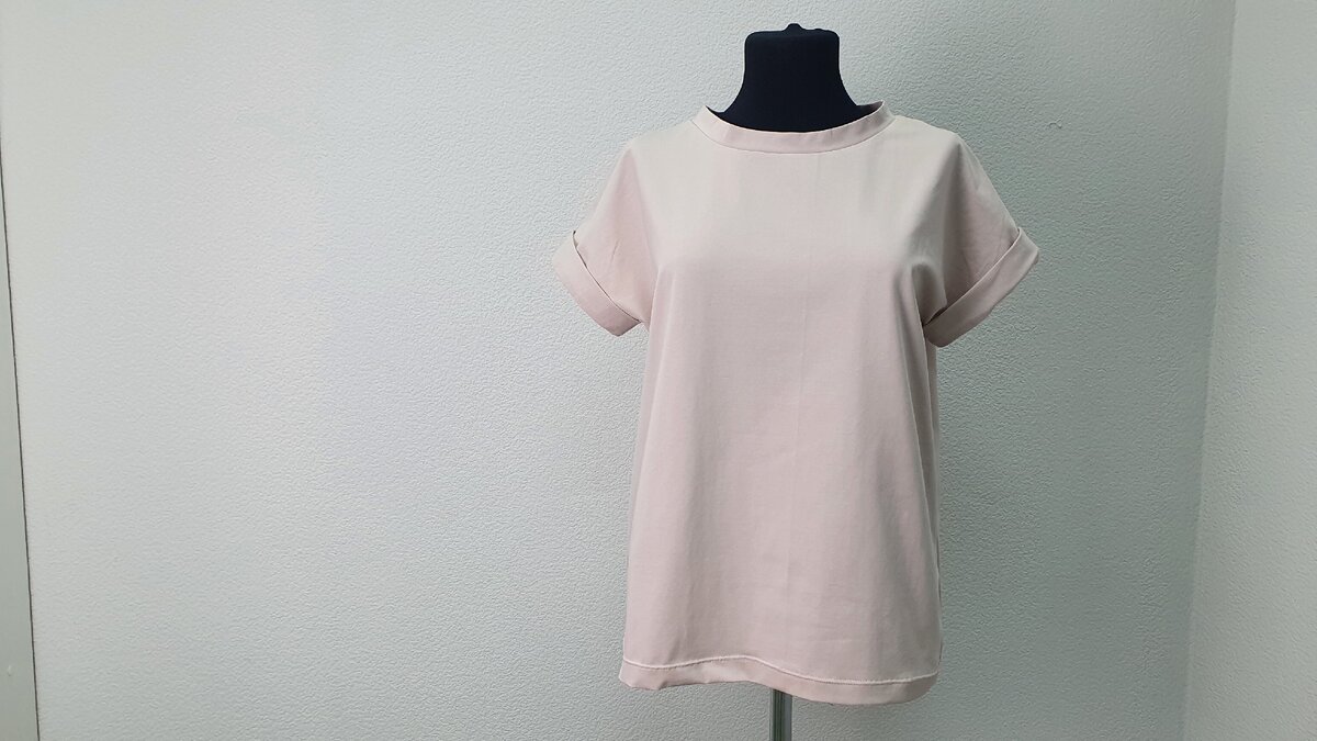 Цвет экрю очень нежный и красивый!