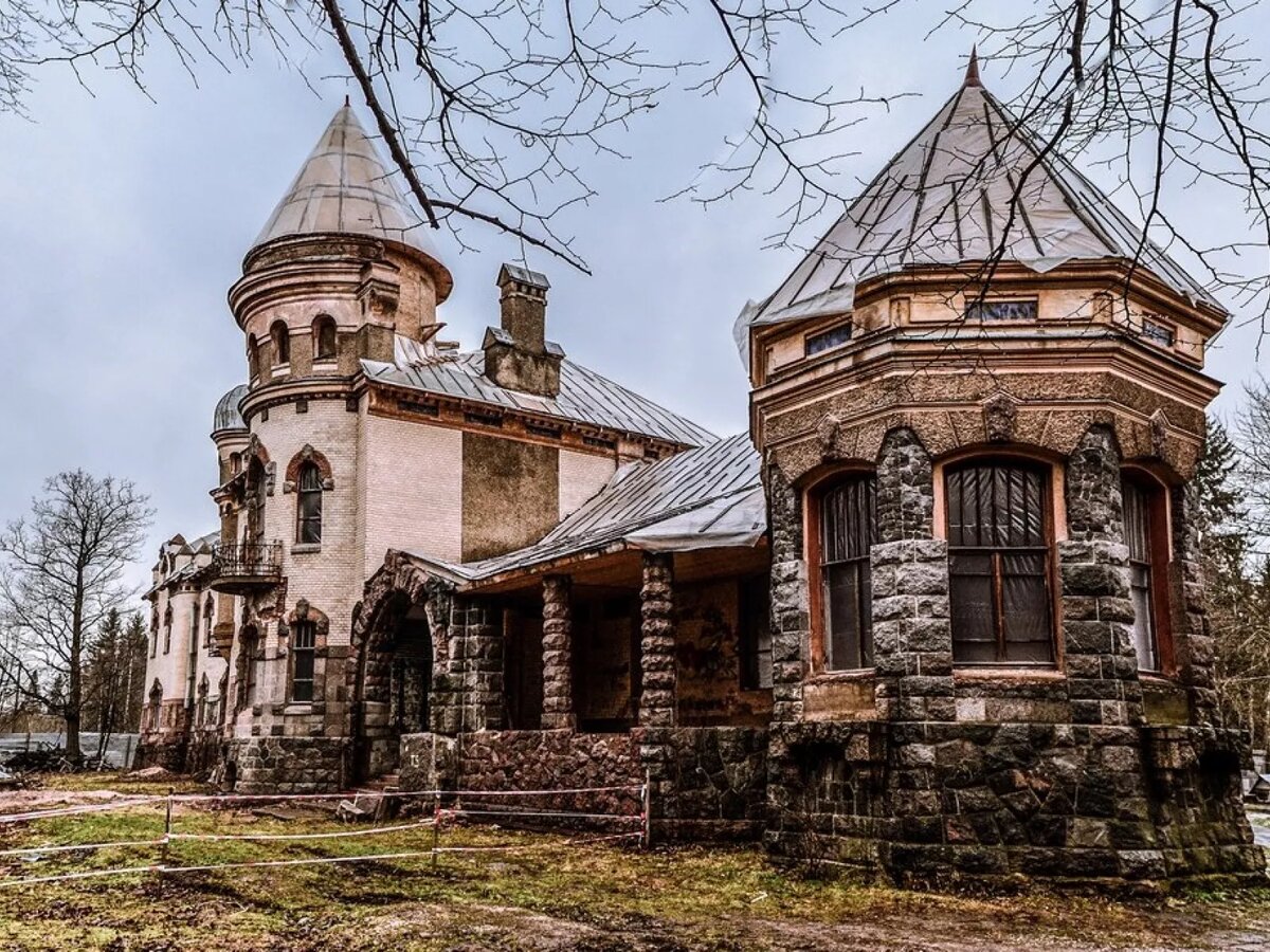 Источник фото: https://ticketstour.ru/image/cache/catalog/marshruty/sankt-petersburg/dvorianskie-usadby/usadba-eliseevyh-2-1600x1200_g_90.webp