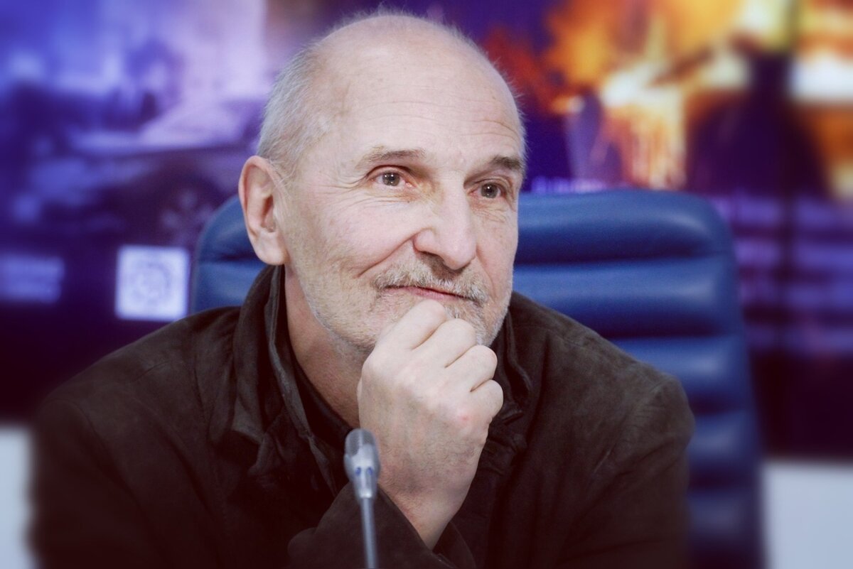 Пётр Николаевич Мамонов — музыкант, поэт, писатель, актёр театра и кино.