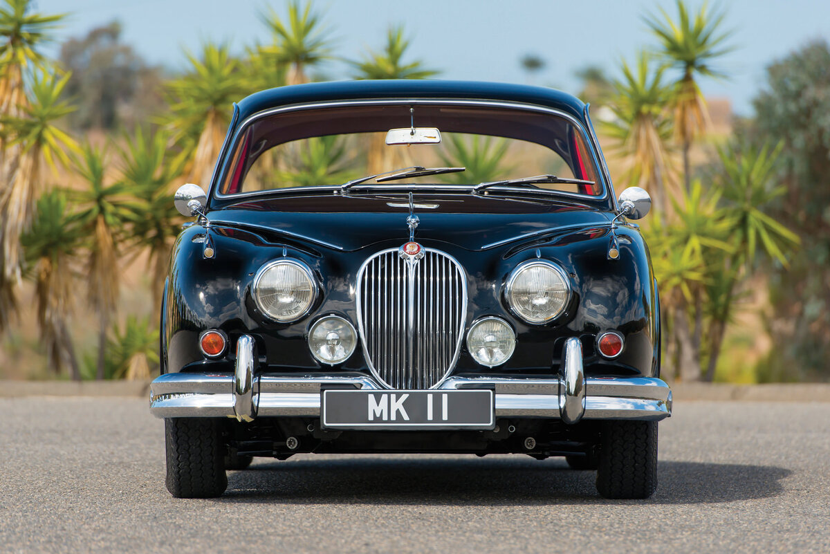 Jaguar MK II