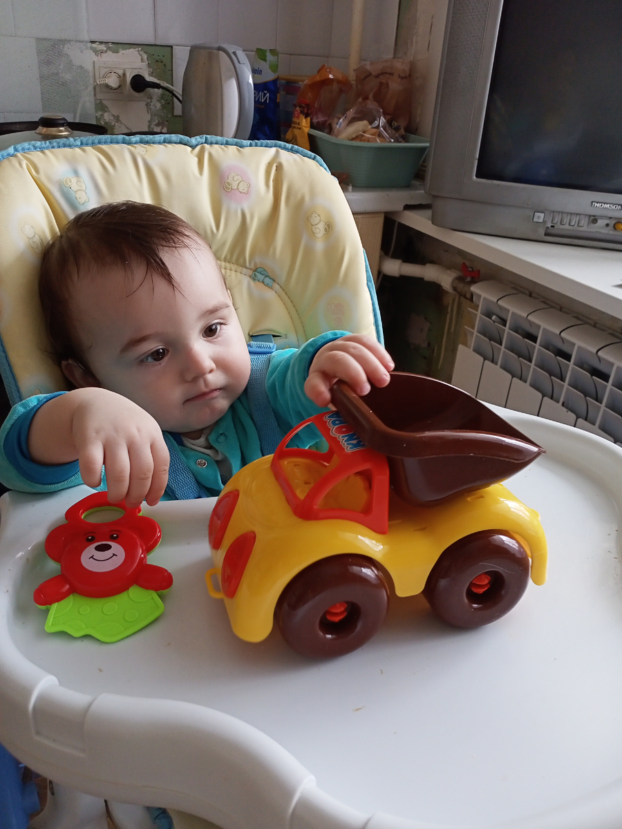 У Гаврюхи тоже есть машина)