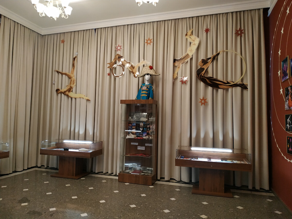 В этом году в Саратове произошло важное, долгожданное событие, после четырехлетнего перерыва снова открылся цирк!-19