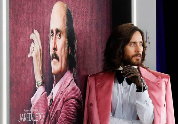 Джаред Лето на премьере «Дома Gucci». Фото с сайта ladbible.com