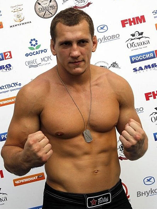 Изначально соперником Марсио Сантоса должен был стать Вячеслав Василевский. Источник: izsambo.ru