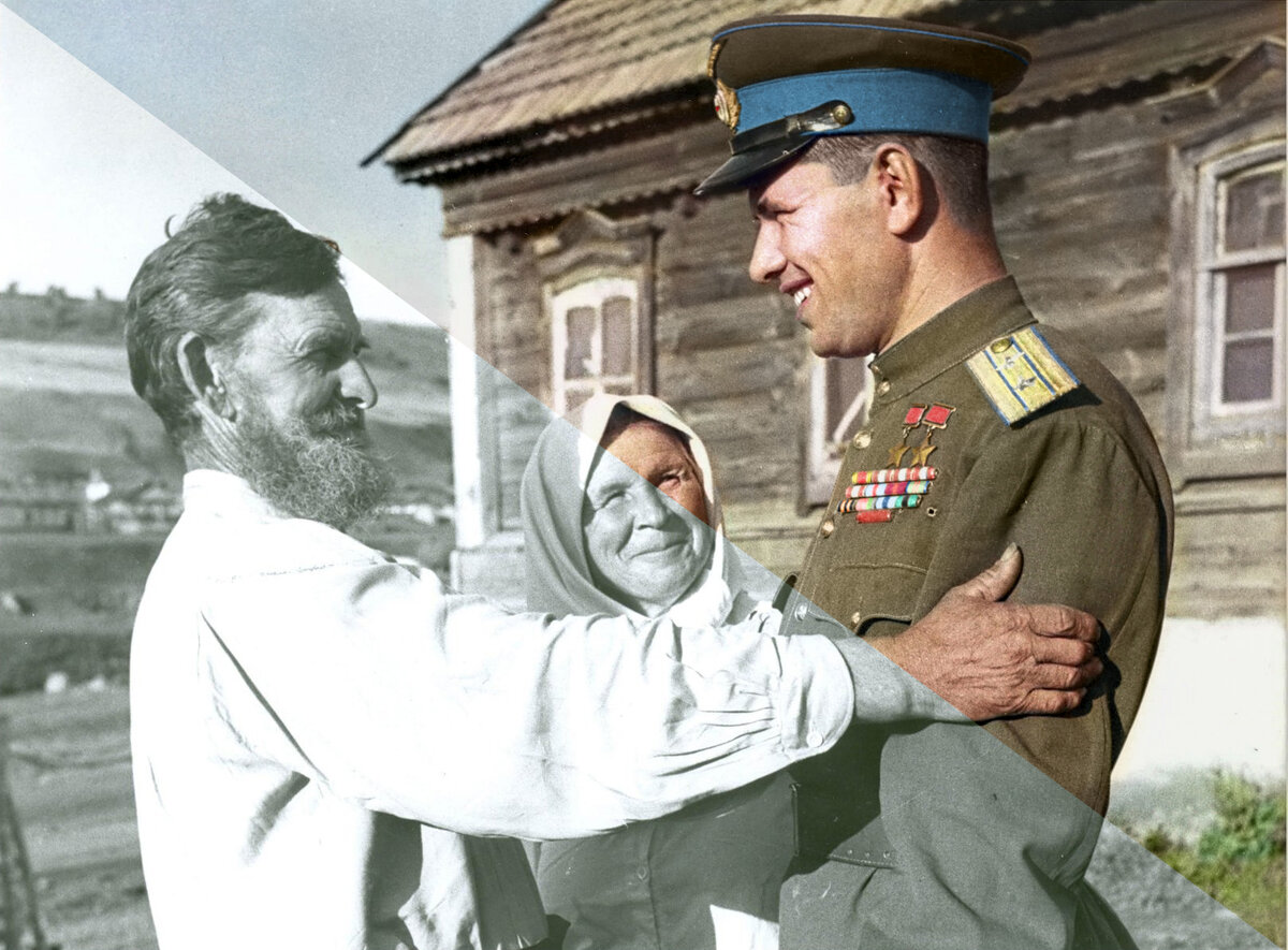 Дважды Герой Советского Союза, летчик-истребитель Николай Скоморохов после возвращения в родное село Лапоть Саратовской области. 1946 год Совершил 605 боевых вылетов, провёл более 130 воздушных боёв, сбил 46 самолетов противника лично и 8 — в группе. Ни разу не был ранен, ни разу не был сбит.