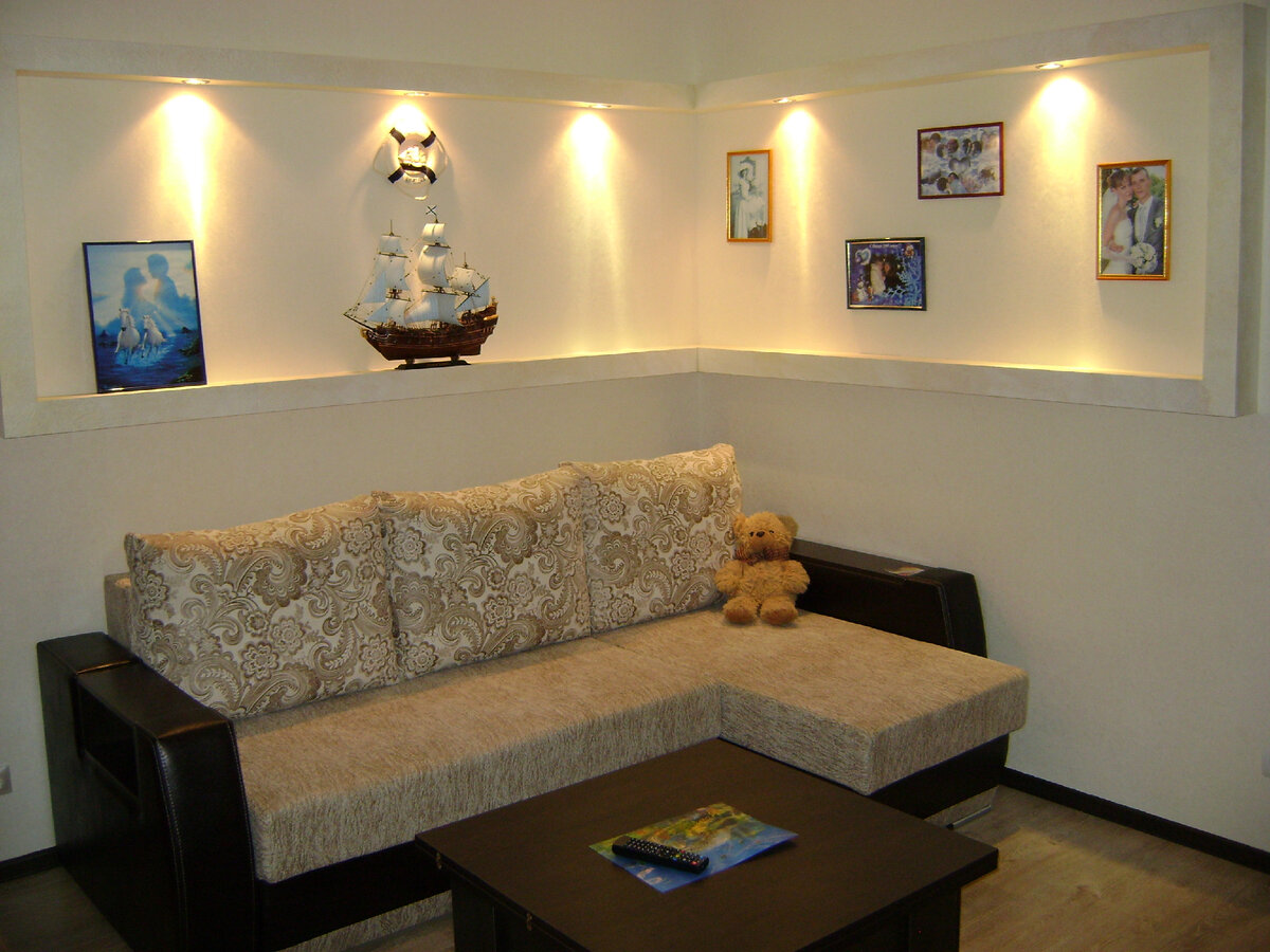 А тут уже обжились немного