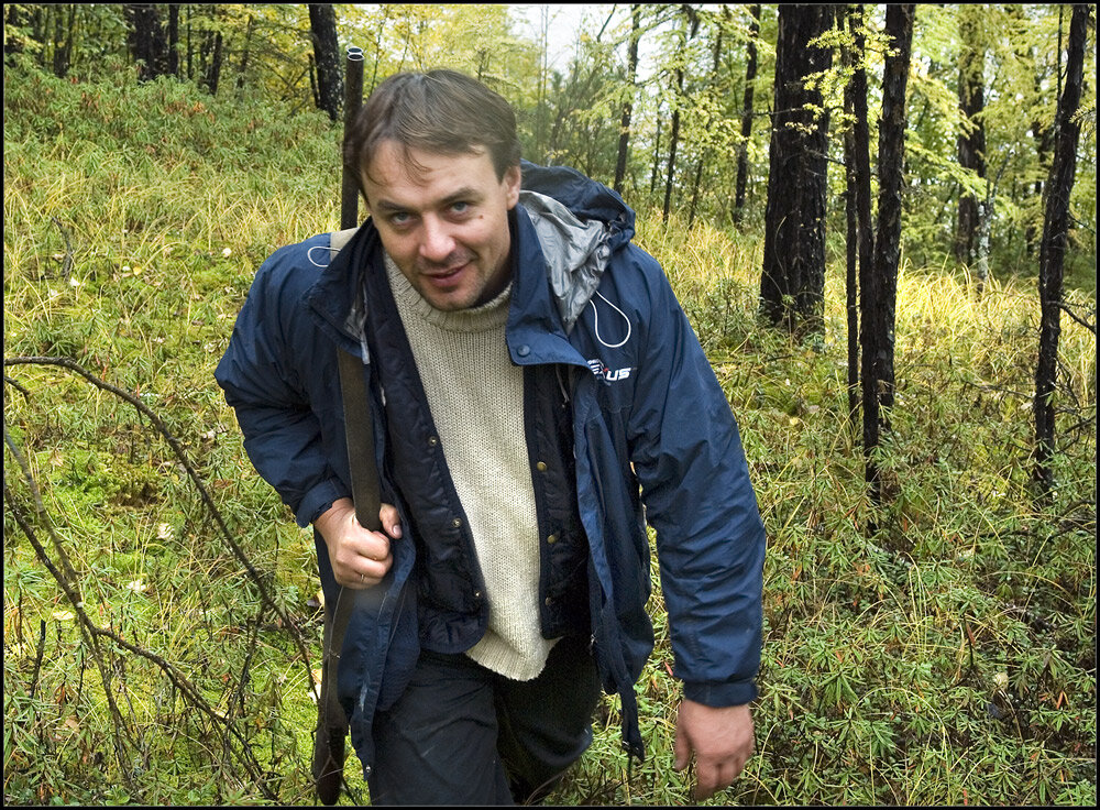 Фото на светлой поляне. В чаще доставать камеру было очень несподручно... 