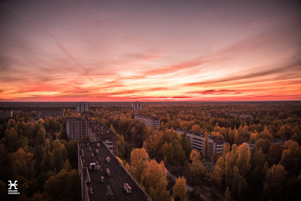 Эстетика Припяти и Чернобыля с закатом