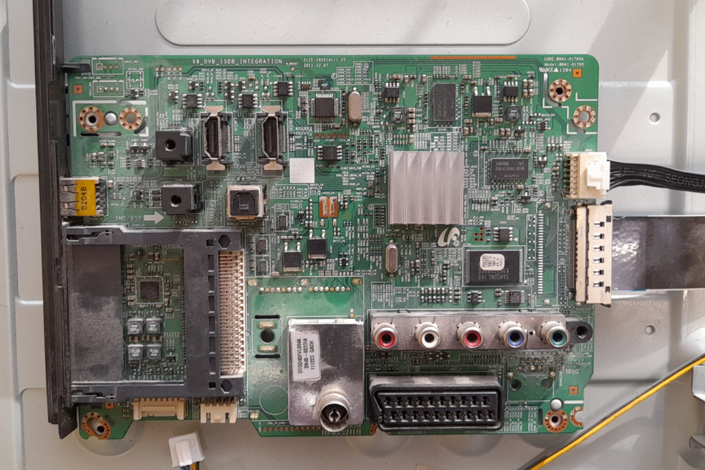 Телевизор Samsung UE40EH5000W не включается Ремонт | Лайфхаки по ремонту  электроники | Дзен