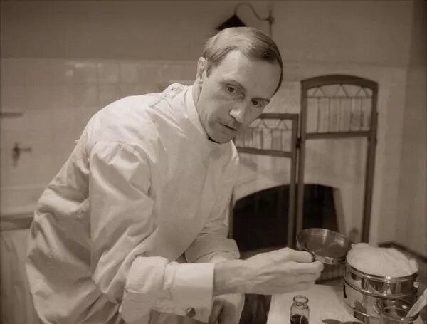 Актер Борис Плотников в фильме "Собачье Сердце". © Ленфильм (1988) 