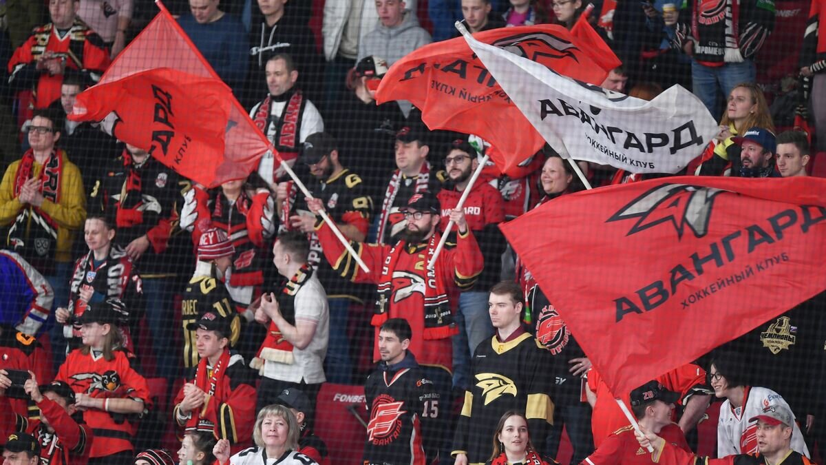   Фанаты "Авангарда"© РИА Новости / Михаил Воскресенский