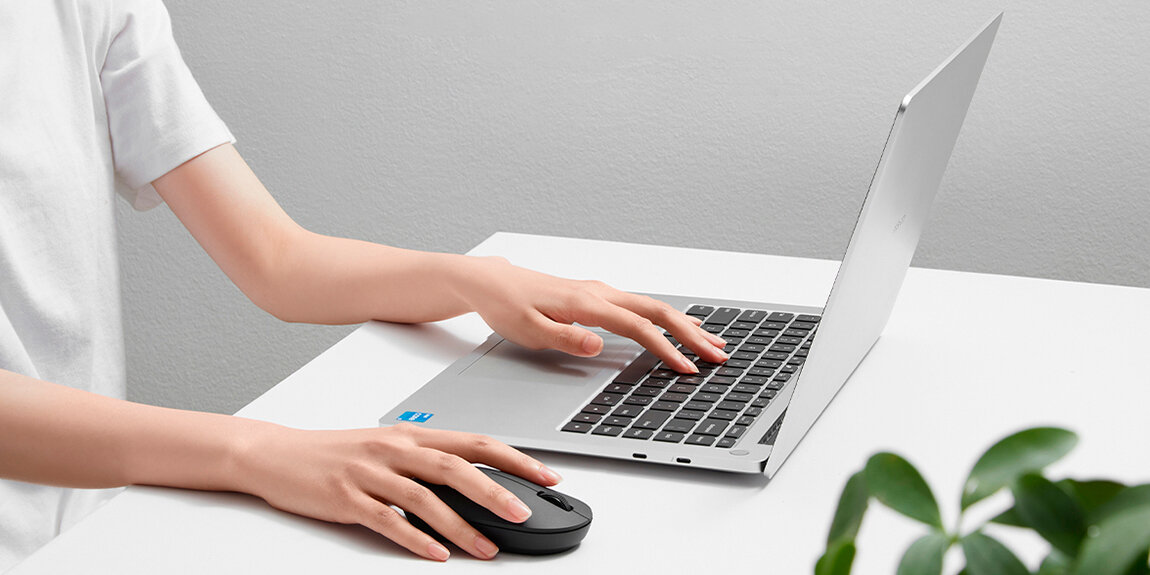 Прокладки орифлейм ежедневные. Ежедневного пользования. Зарекомендовал себя на рынке как. Заболевания от бытовой химии. Картинки компании орифлейм.