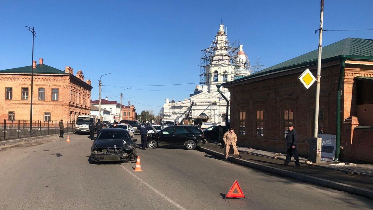    На месте ДТП с участием маршрутного автобуса в Минусинске© Фото : ГУ МВД России по Красноярскому краю