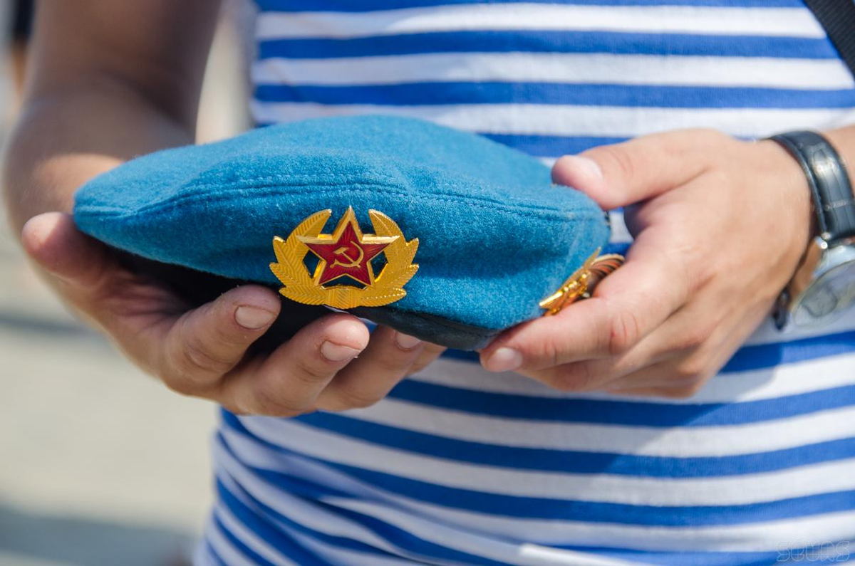 Берет родной 98 гв.вдд. Скоро братья окажутся в родном Болграде)))