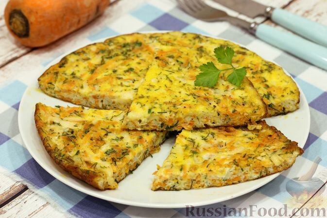 яйца, сыр твёрдый, морковь, молоко, масло сливочное, масло растительное, зелень укропа, травы сушёные итальянские, соль, перец чёрный молотый