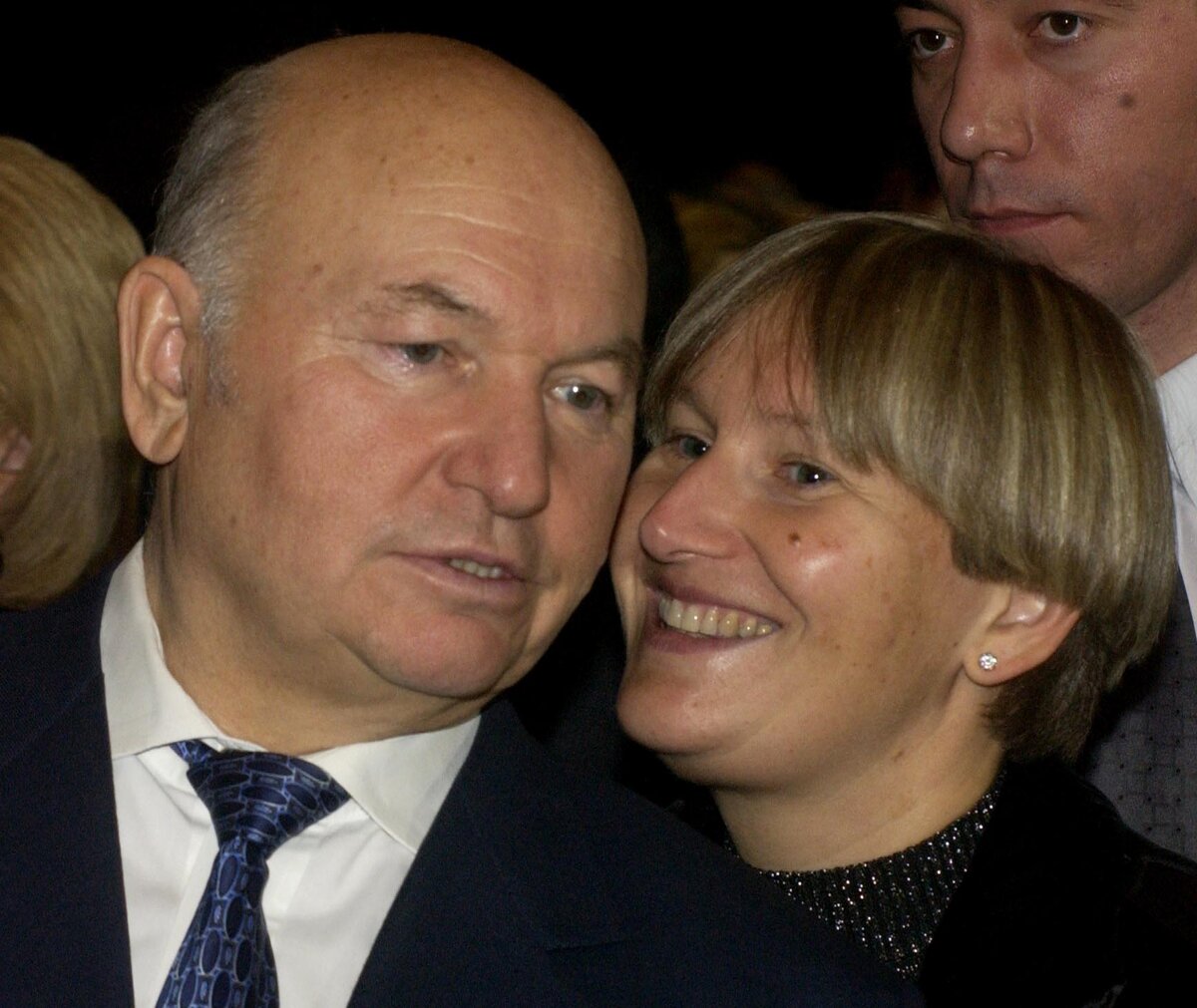 жена батурина. батурина илона образцова. виктор батурин и илона образцова. илона образцова жена батурина. жена батурина.