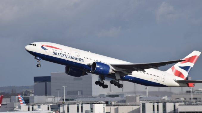 Boeing 777-200 вылетает из Heathrow. Фото:  British Airways 