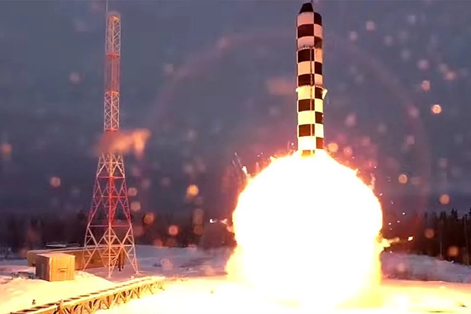 Межбаллистическая ракета «Сармат» 
