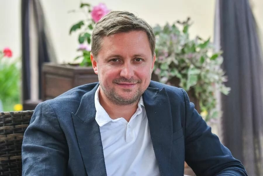 Артем михалков биография фото