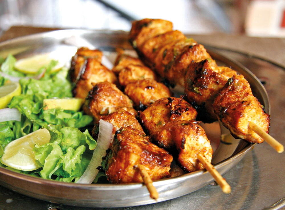 Источник: https://team.possiblepat.com/wp-content/uploads/2018/06/Tikka-Chicken.jpg