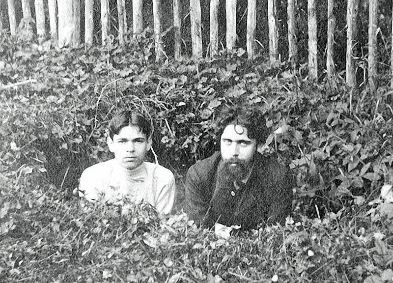 Владислав Ходасевич и Самуил Киссин (Муни), Фото 1906-1910 гг. Из открытых источников