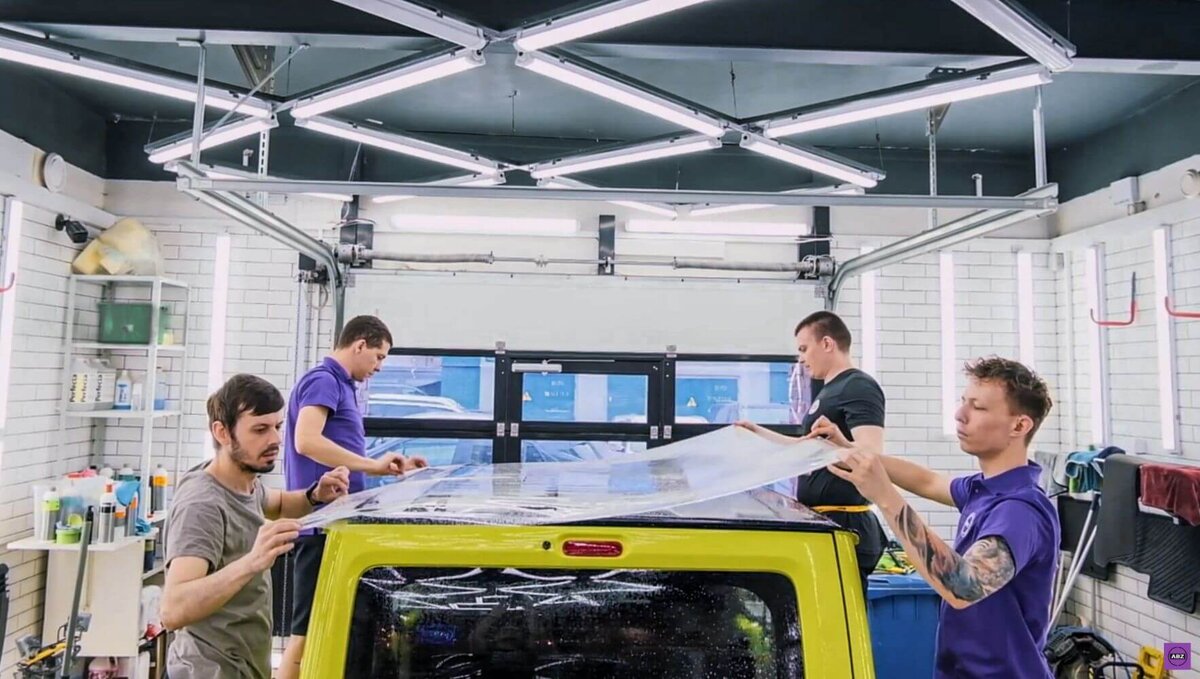 Салатовый Suzuki Jimny под защитой полиуретана без стыков и разрезов | ABZ  Детейлинг | Дзен