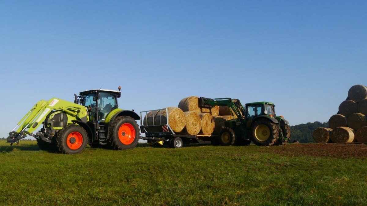 Фото: Пресс-релиз Fliegl Fliegl DTL 300 P Agrar в поле