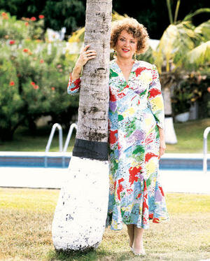 Делия до конца жизни любила яркие цвета и массивные украшения. Фото из архива Делии Фиальо