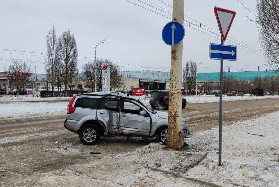     Происшествие случилось на проспекте Курчатова в Волгодонске. Фото: управление ГИБДД по Ростовской области.
