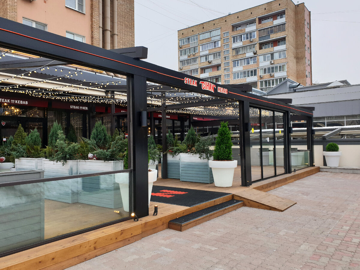 Веранда, которая весной предстанет во всей красе