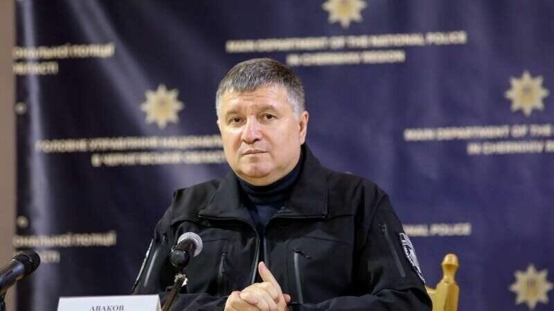     В доме у бывшего главы МВД Украины Арсена Авакова (на фото) прошел обыск. Поводом для следственных действий стало расследование крушения вертолета в Броварах, во время которого погиб глава МВД Денис Монастырский.