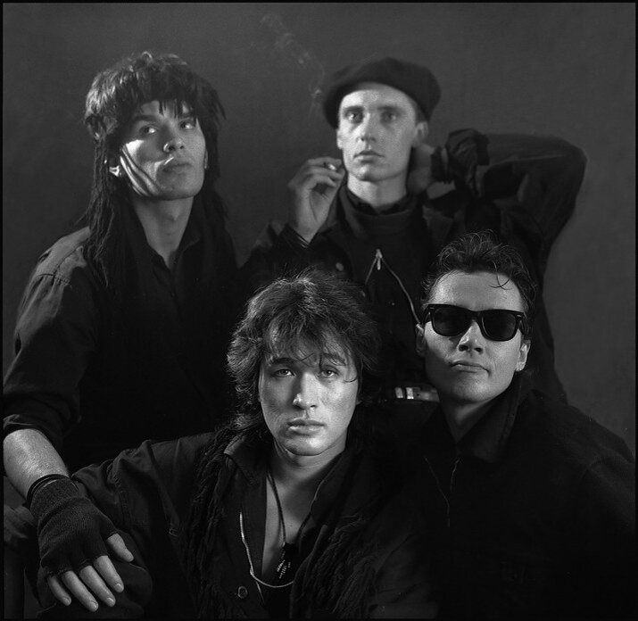 Кино. Взгляд в Небеса.