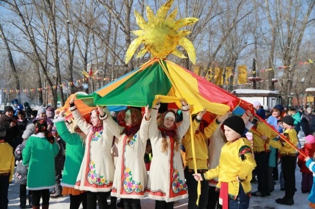    Масленица - любимый народный праздник. Многие его традиции не забыты и сегодня.