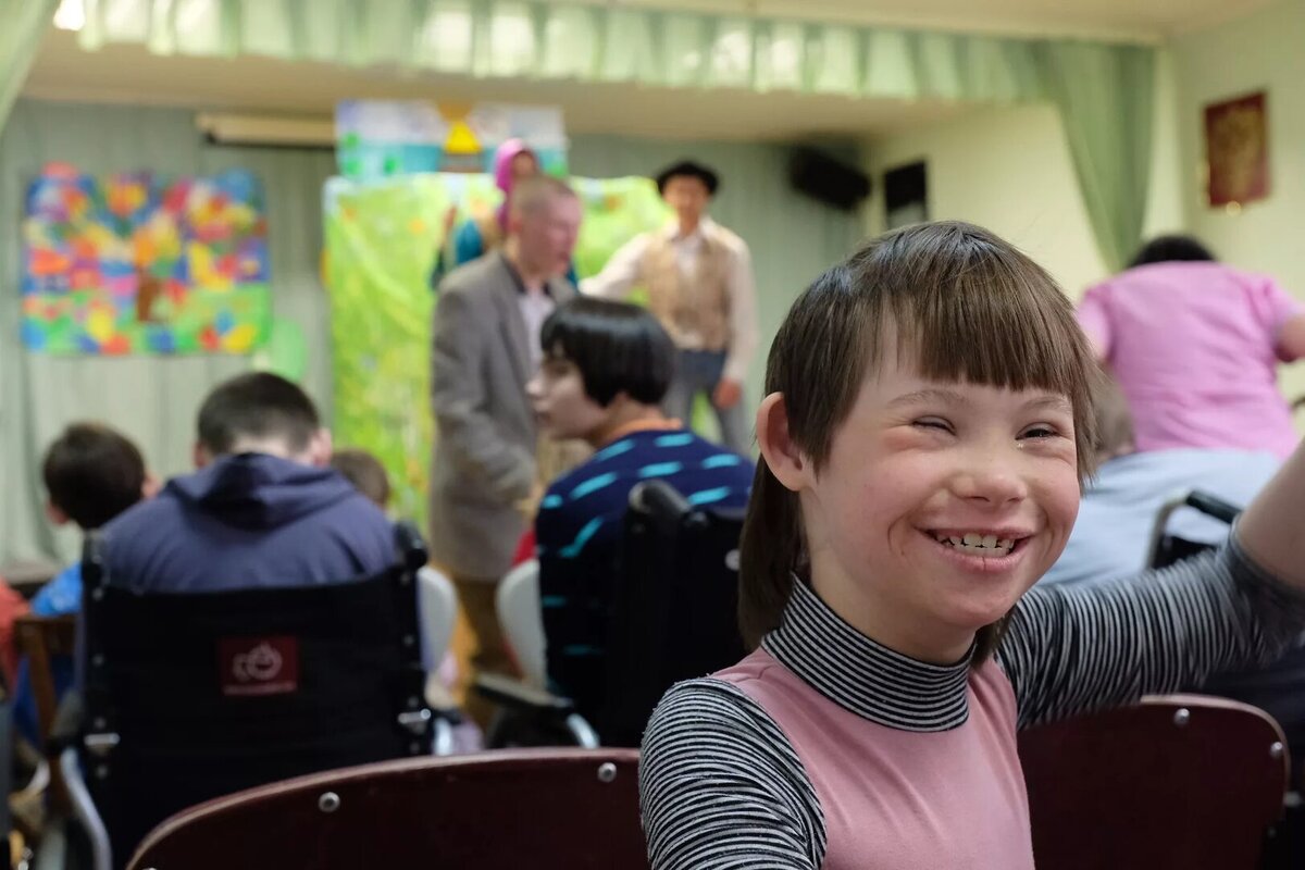 Актовый зал в детском доме, www.ruku.org