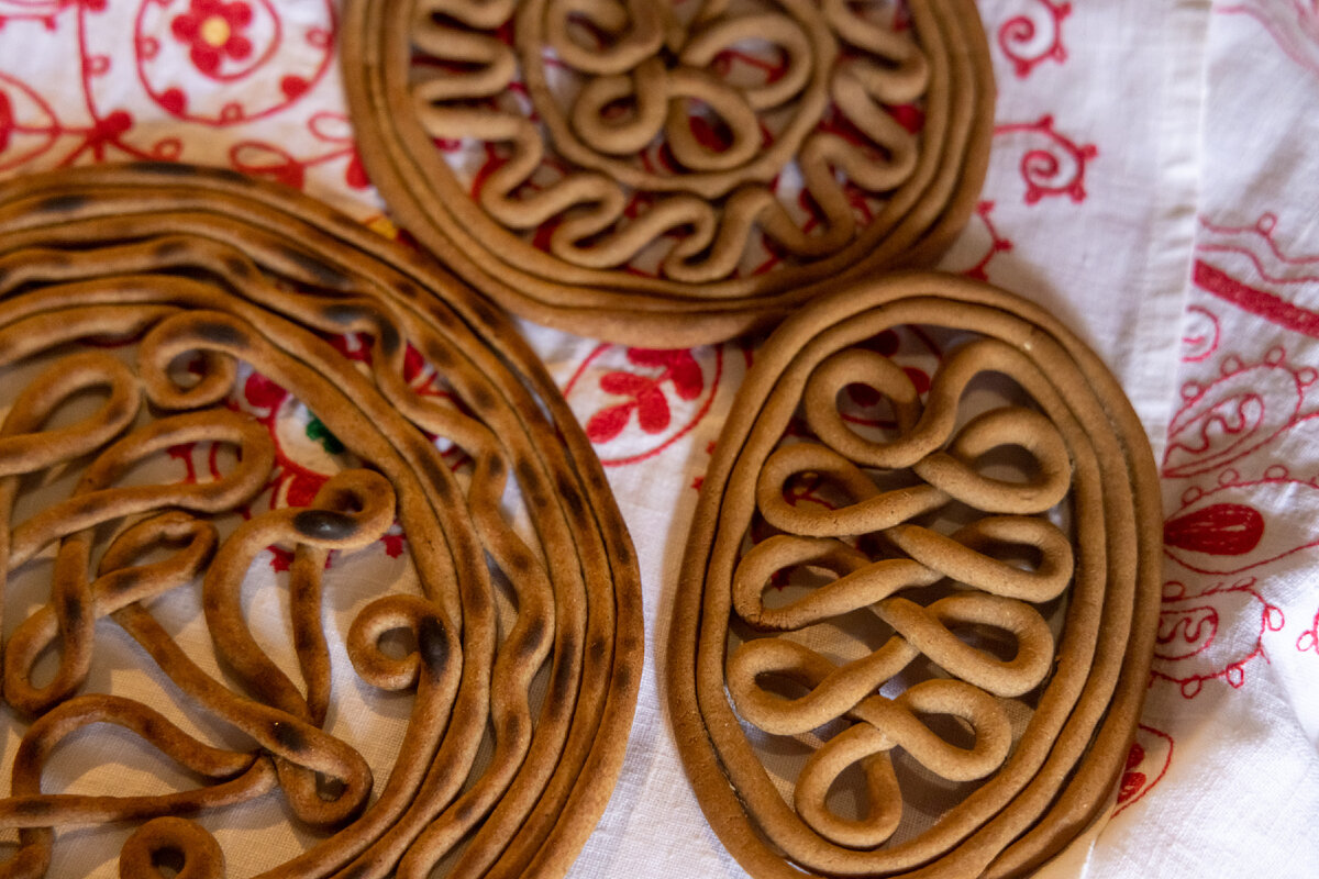 Тетёрки имеют множество вариантов узора, и не похожи одна на другую