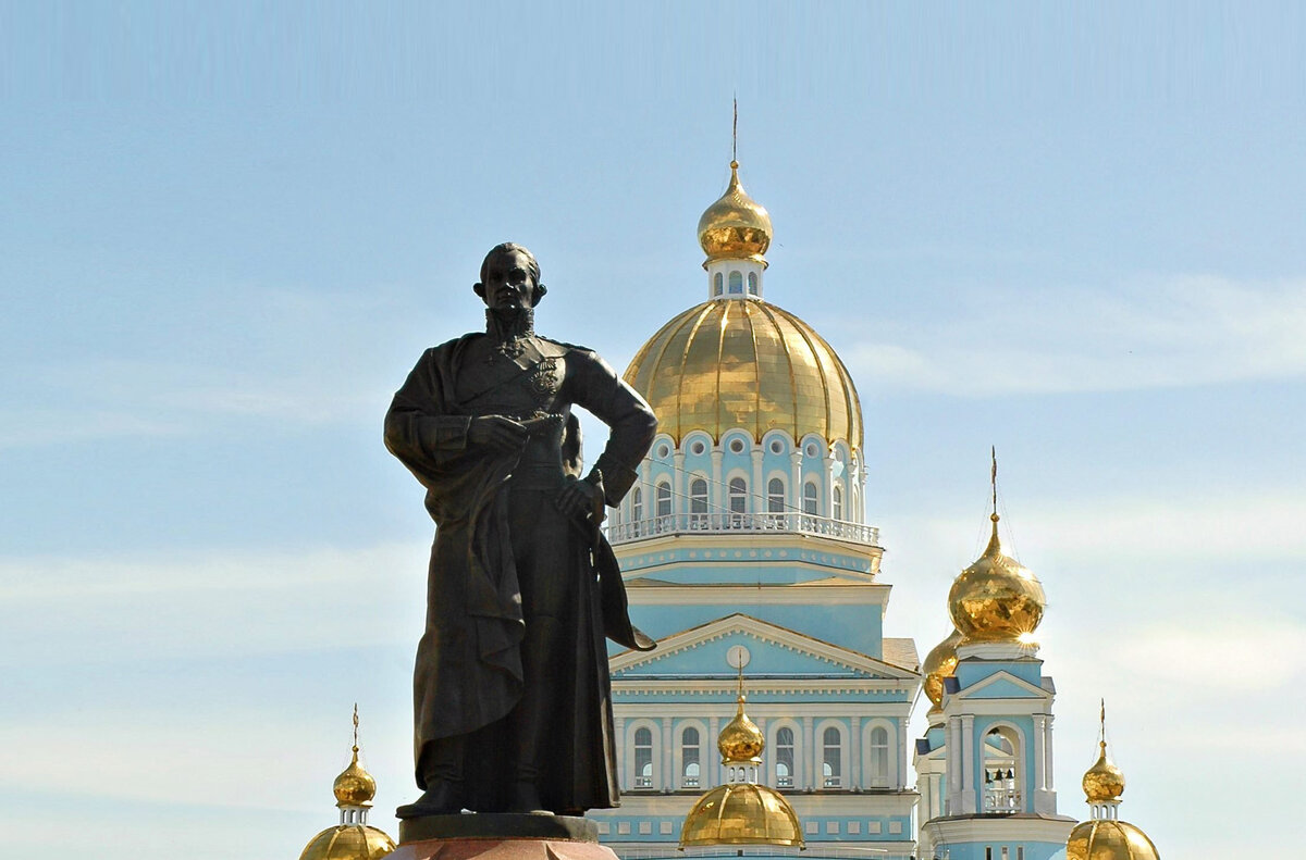 Памятник ф. Ушакову Саранск