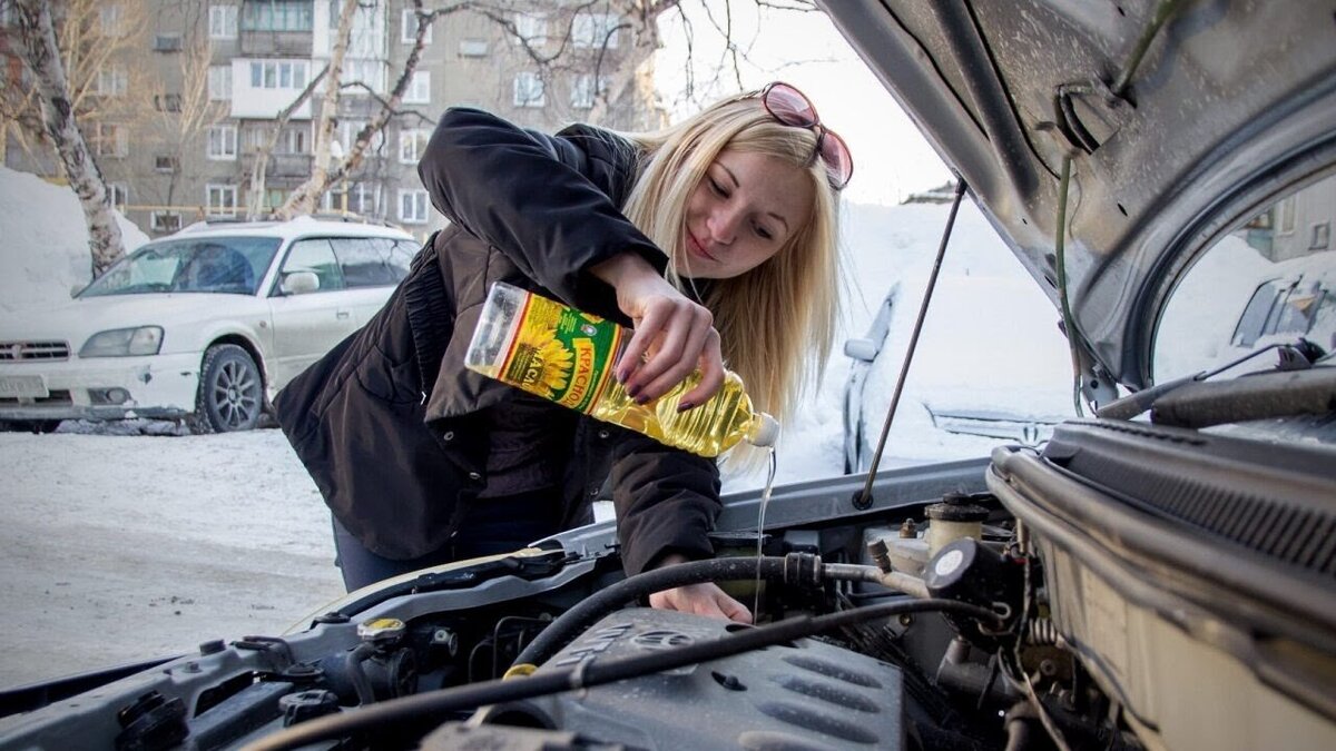 Женский смешной автомобиль