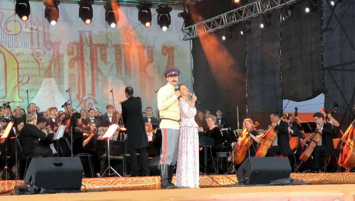     На реконструкцию театров в Ростове выделят до 1,5 миллиарда рублей до 2024 году, сообщили на заседании коллегии регионального Минкульта.