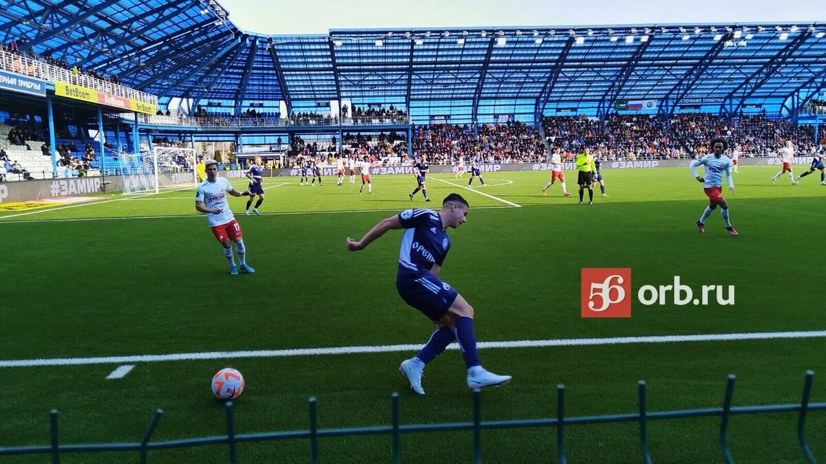 Гол, еще гол! «Оренбург» в домашнем матче уверенно победил «Спартак» |  56orb.ru | Дзен
