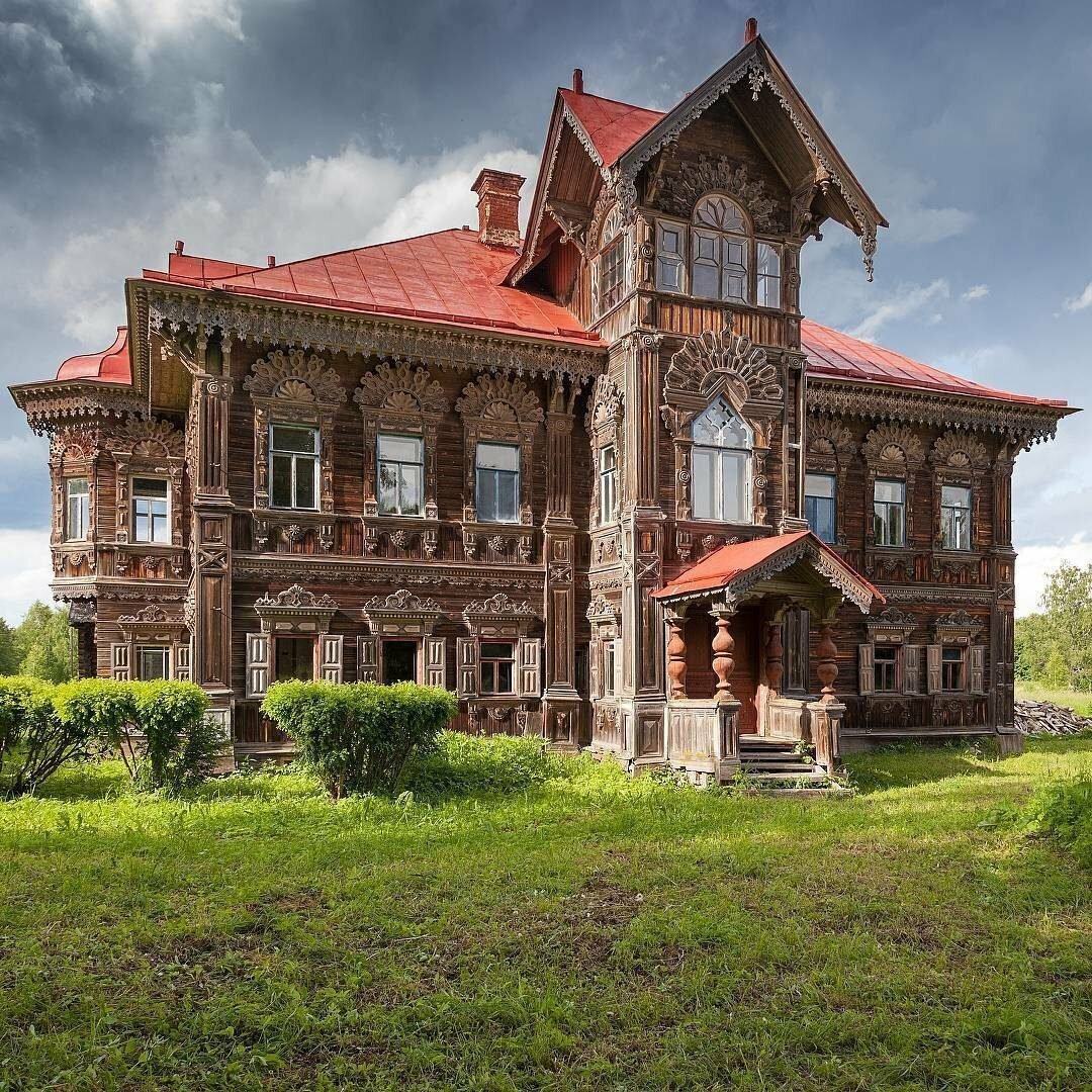 Русское деревянное зодчество — терем в Костромской области