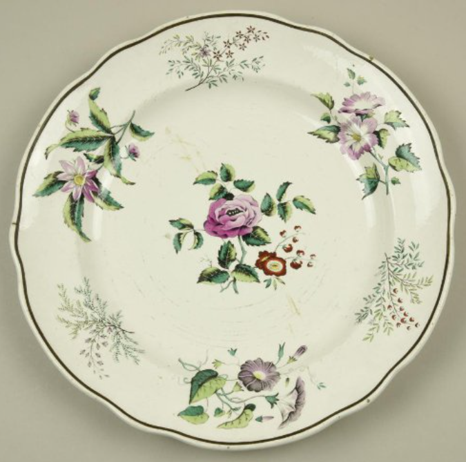 Тарелка мелкая, 1833-1860 гг. Фабрика Ауэрбаха, Тверская губ., Корчевский уезд, с. Кузнецово. Источник фото: ГИМ